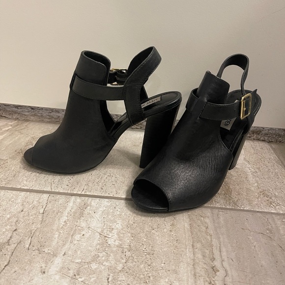 Steve Madden black heels - Picture 2 of 6